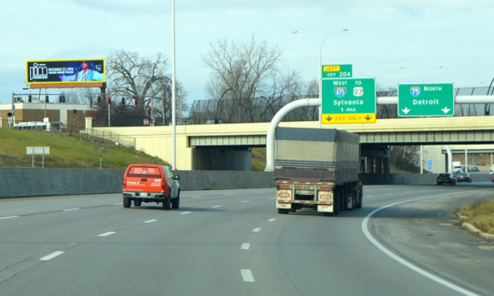 DIGITAL BILLBOARD OH-LAM-10016