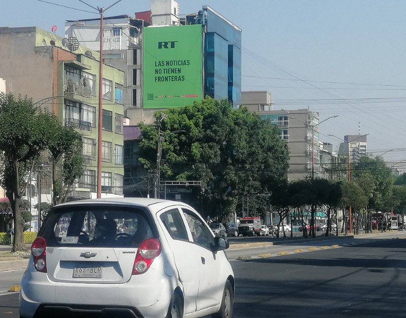 ESPECTACULAR MDFMR010O1