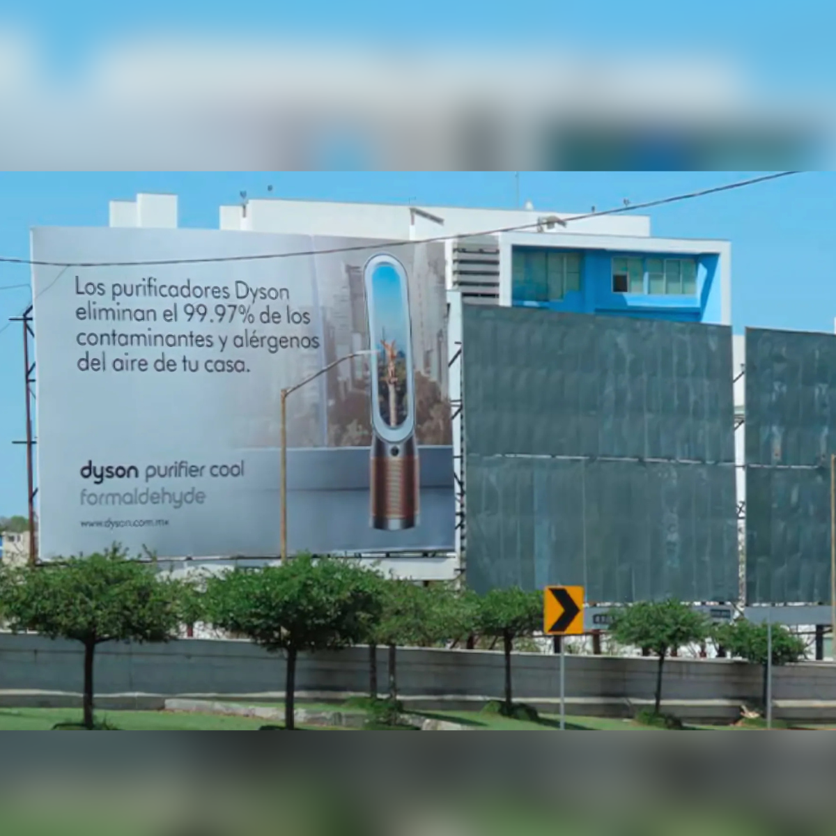 Dyson transforma la publicidad exterior con educación