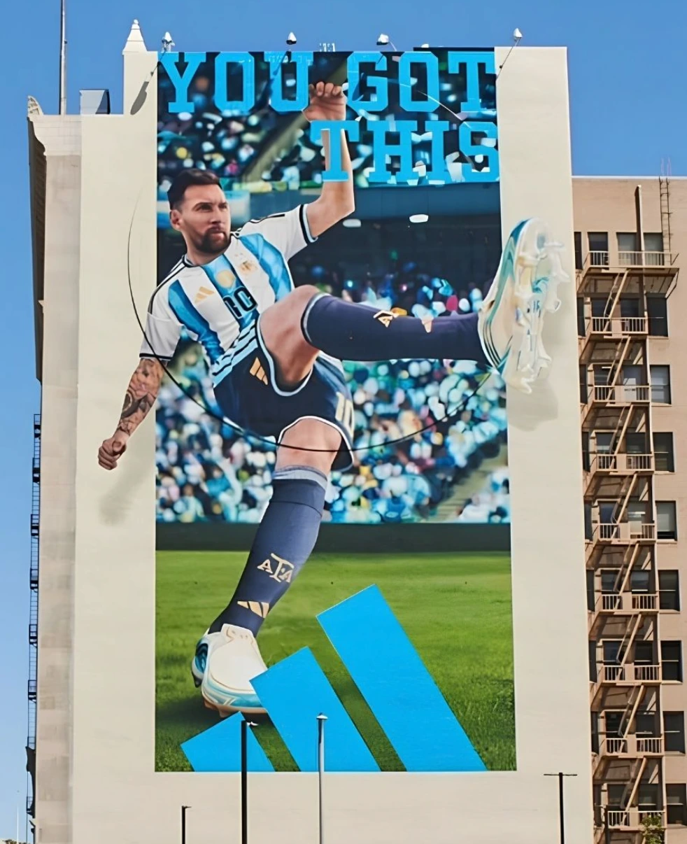 Lionel Messi: murales, billboards y homenajes que llevan su legado a la ciudad
