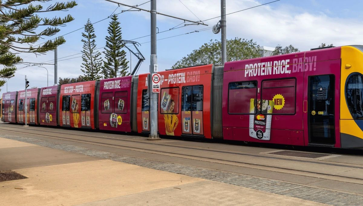 SunRice “Protein Rice, Baby!”: campaña OOH y transit en Australia