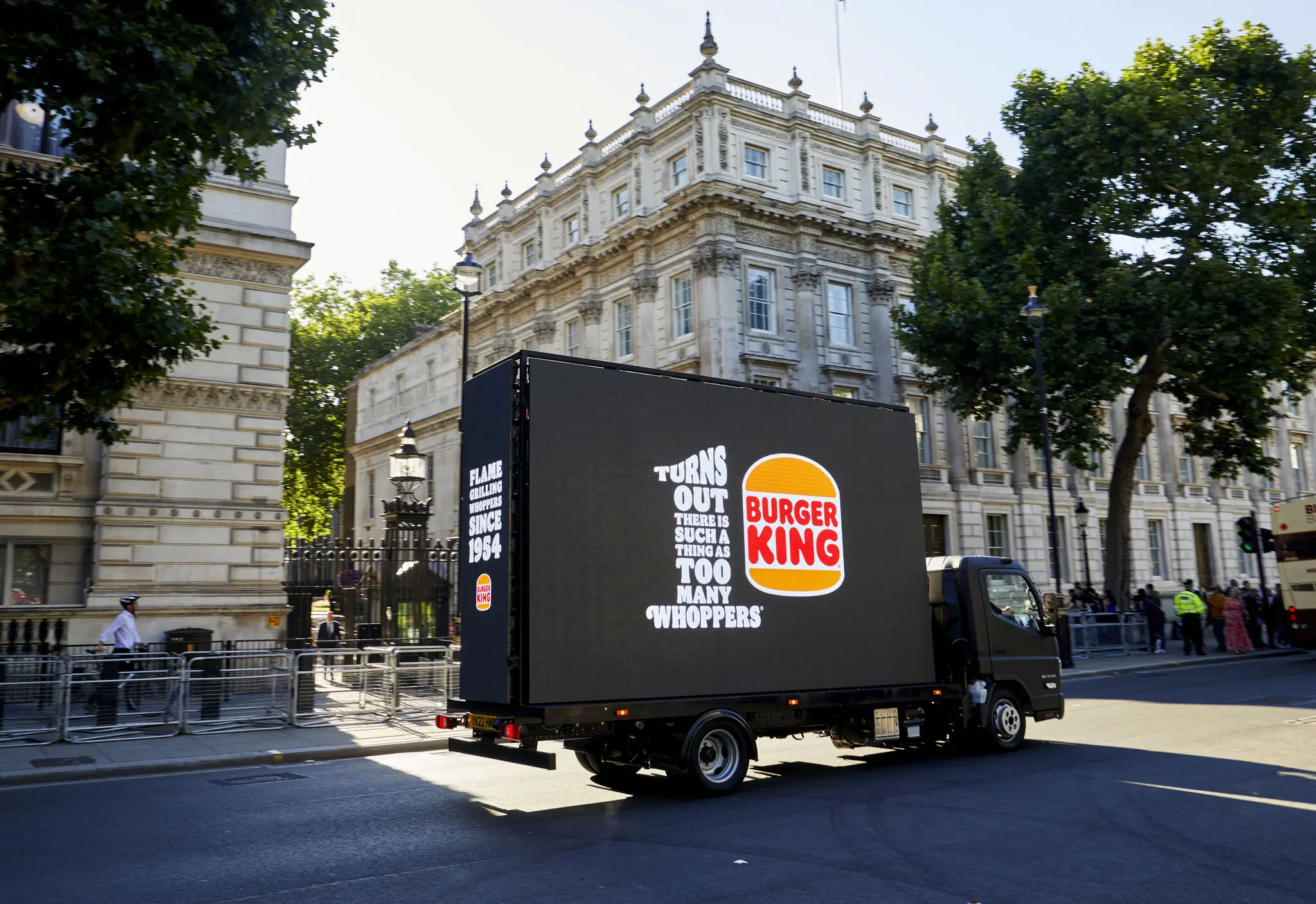 Valla Móvil Digital de Burger King, Turns Out there is such a thing as too many whoopers
