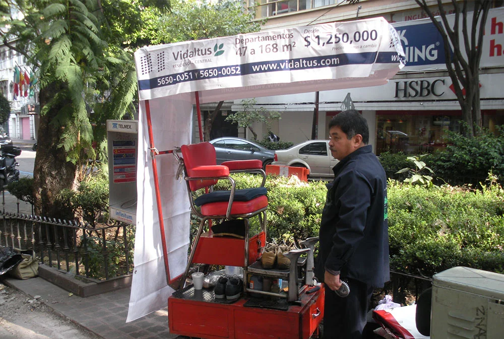 Boleros ad image 2